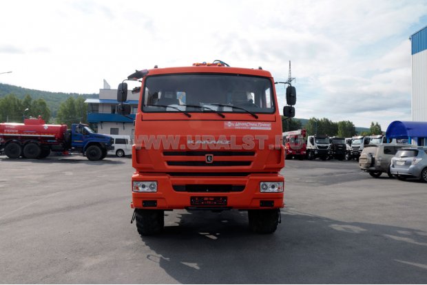 Тягач Камаз 43118-46 с КМУ ИМ-240