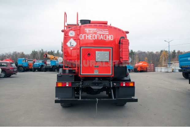 Автотопливозаправщик АТЗ-11-2 УСТ-5453 на шасси Урал NEXT 4320-6951-74
