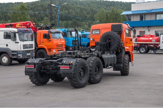 Седельный тягач УСТ 5453 Камаз 43118
