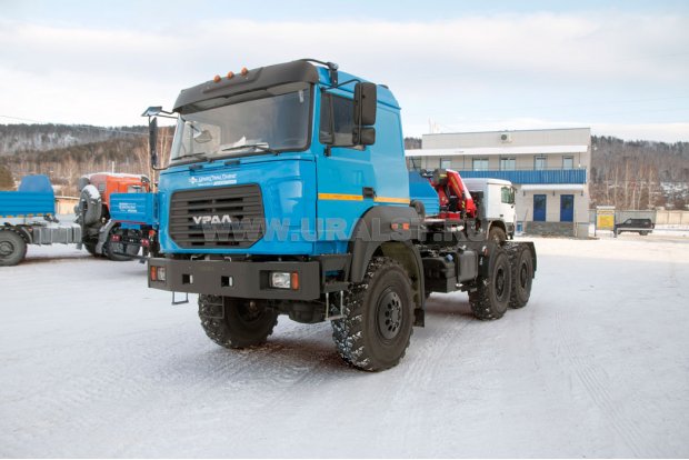 Седельный тягач УСТ 5453 Урал 5557-4512-82Е5
