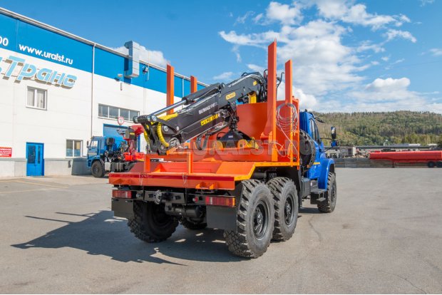 Лесовоз с манипулятором VM10L74 УСТ 5453 Урал NEXT 5557-74Е5М28