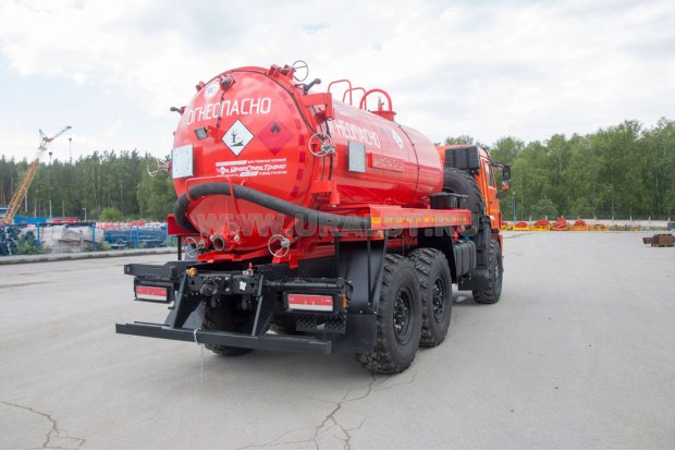 Автоцистерна вакуумная нефтепромысловая АКН-10-ОД КО УСТ 5453 Камаз 43118