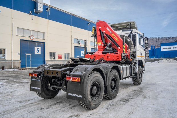 Седельный тягач УСТ 5453SR-03 с КМУ ИМ-150N SHACMAN SX42586V385 (6х6), 315/80R22