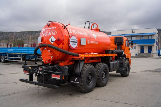 Автоцистерна вакуумная для нефтепродуктов АКН-10 КО-505 УСТ 5453 Камаз 43118, доработка под ДОПОГ, УВЭОС, ревизионный люк,