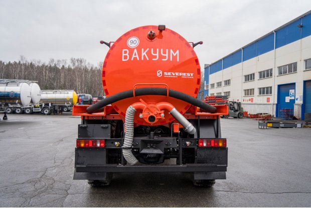 Автоцистерна вакуумная МВ-6Т Урал 5557-1112-60