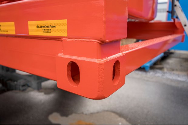 Контейнерные крепления