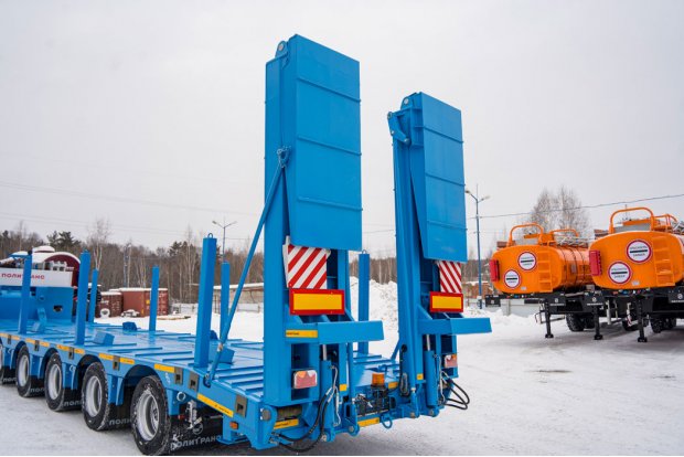 Погрузочные гидравлические трапы