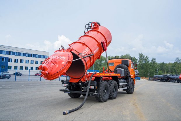 Автоцистерна вакуумная МВС-10-ОД КО-505