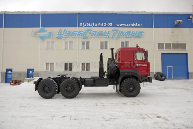 Седельный тягач Урал 44202-3511-82МА11 ЛВЖ