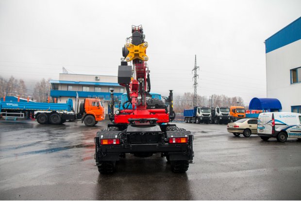 Седельный тягач с КМУ ИТ-200 (тросовый, люлька) УСТ 5453 Урал 4320-1951-60