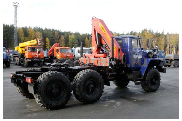 Седельный тягач с КМУ PK-15500А УСТ 5453 Урал 5557-60Е5