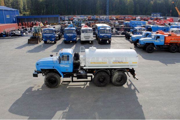 АЦПТ-8,0 (4675-10) с насосом Урал 5557Е5