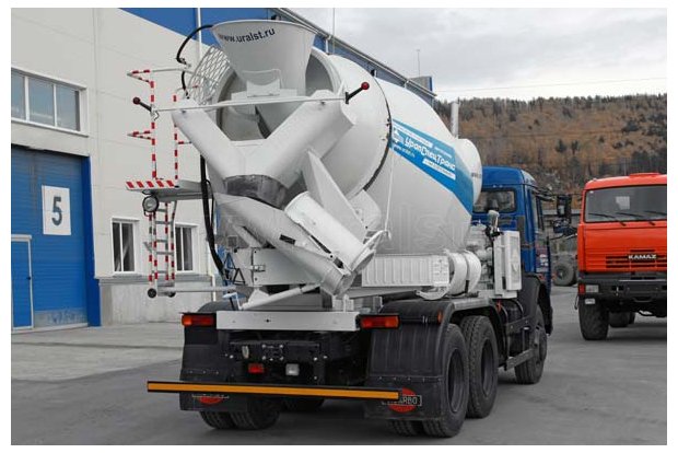 Автобетоносмеситель УСТ-54533