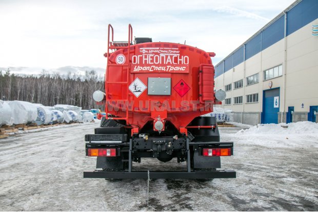 Автоцистерна АЦН-11 УСТ-5453 на шасси Камаз 43118-RF