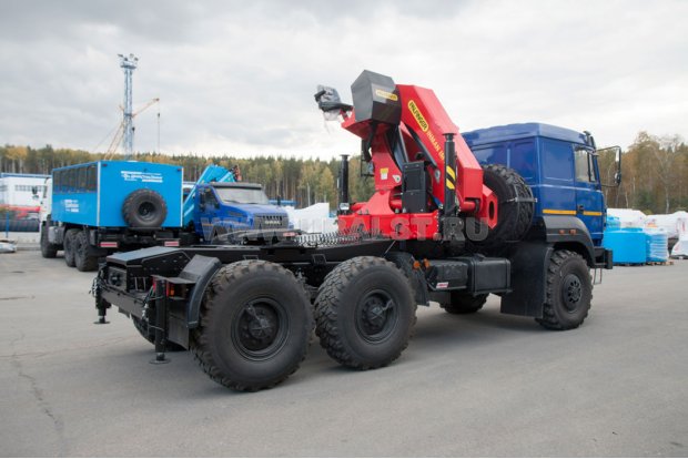 Тягач Камаз 44202-82Е5 с КМУ ИМ-320