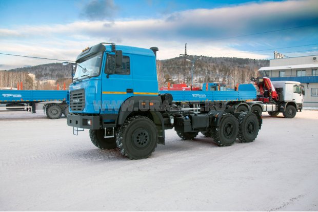 Седельный тягач УСТ 5453 Урал 5557-4512-82Е5