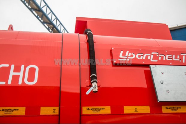 Шланг для слива разлитых нефтепродуктов