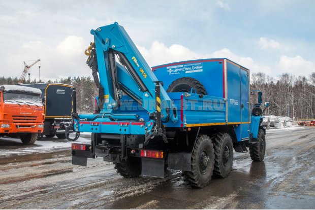 Грузопассажирский автомобиль ГПА 6+2 откр. с КМУ ИМ-95 УСТ 5453 Урал 4320Е5 