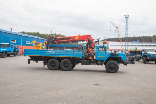 Бортовой с КМУ ИТ-200 (тросовый, люлька) УСТ 5453 Урал 4320-1951-60