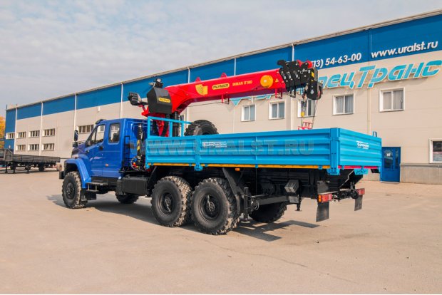 Бортовой автомобиль с КМУ ИТ 180 (тросовый) УСТ 5453 Урал 4320-6988-74Е5И06 NEXT, сдвоенная кабина