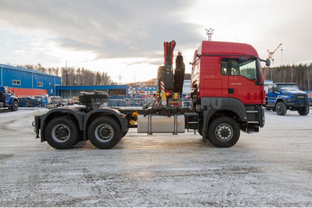 Седельный тягач MAN TGS 33.480 6х6 BBS с КМУ FASSI F245A.0.23