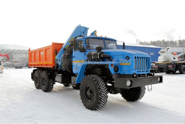 Самосвал 4320-72М с КМУ ИМ-95