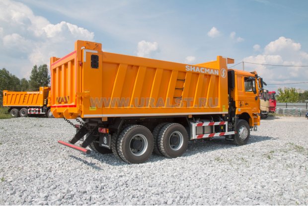 Самосвал Shacman SX32586T384 6х4
