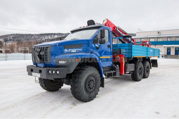 Автомобиль бортовой с КМУ TAURUS 055А (тросовый) с буром УСТ 5453 Урал NEXT 4320-72 б/у