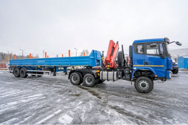 Седельный тягач УСТ 5453 с КМУ ИМ-180 SHACMAN SX32586V385 (6х6) + Полуприцеп бортовой ППБ 20Б-21-12К 