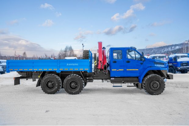 Бортовой с КМУ ИМ-150N УСТ 5453 Урал NEXT 4320-72, сдвоенная кабина