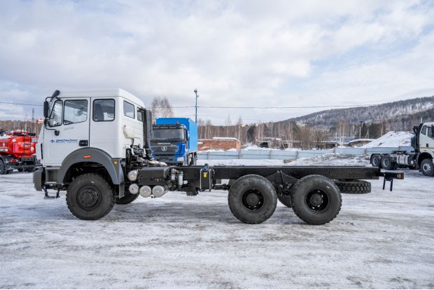 Шасси BEIBEN 3343SA (6х6) для изготовления спецтехники