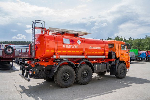 Автоцистерна для нефти АЦН-11Т УСТ 5453 Камаз 43118