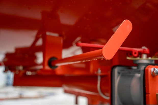 Рычаг управления донным клапаном