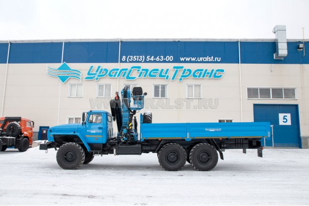 Бортовой Урал с КМУ