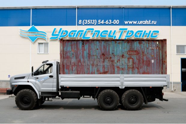 Автомобиль-контейнеровоз бортовой Урал NEXT 4320-6951-74