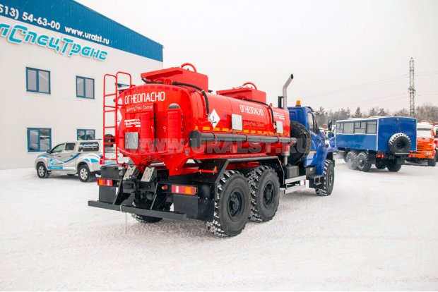 Топливозаправщик АТЗ-10-2 УСТ 5453 Урал NEXT 4320-6951-74 доработка под ДОПОГ