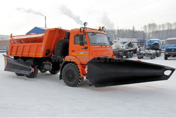 Машина для содержания дорог МКД на шасси Камаз 45141-50