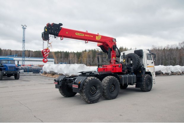 Тягач Камаз 43118 с КМУ ИТ-150