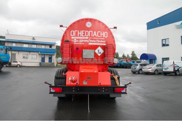 Полуприцеп цистерна ППЦ 30К-32 УСТ-94651