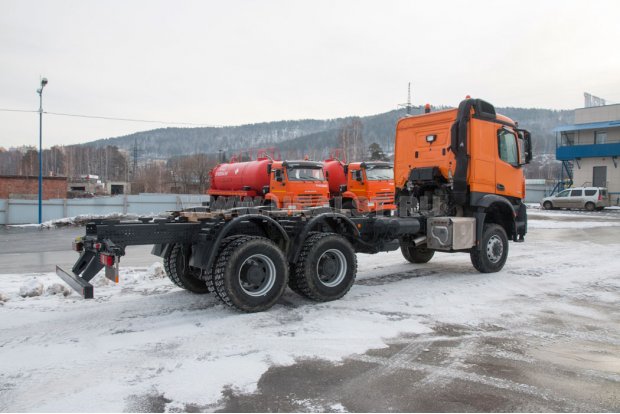 Шасси Mercedes-Benz 3345А