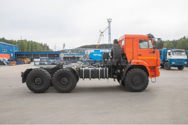 Седельный тягач УСТ 5453 Камаз 43118 сп.м. (53504, 44108)