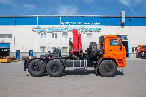 Седельный тягач с КМУ ИМ-320 УСТ 5453 Камаз 43118