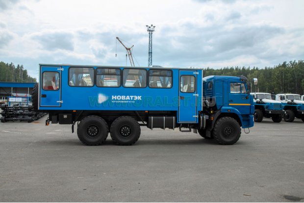 Автобус вахтовый 28+2 сп.м комфорт УСТ 54535 Камаз 43118-50