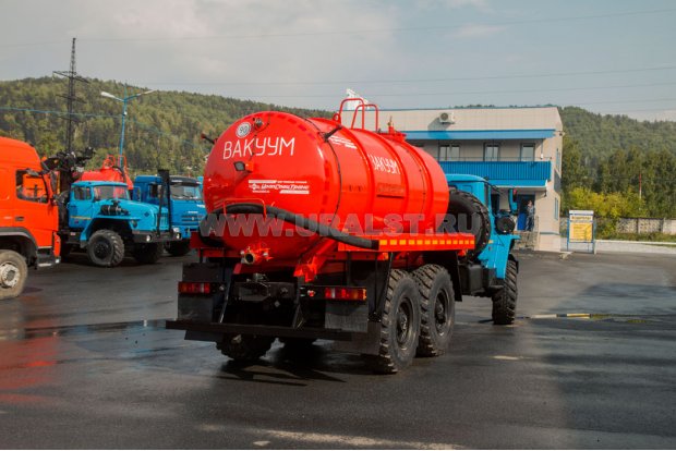 Автоцистерна вакуумная МВ-10 КО УСТ 5453 Урал 4320-72Е5, наружн. шп 