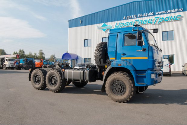 Седельный тягач Камаз 53504-6013-50 ЛВЖ, сп. место, доработка под ДОПОГ