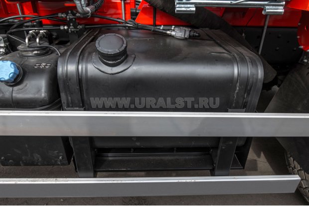Автоцистерна вакуумная для нефтепродуктов АКН-10-ОД PNR УСТ 5453 Урал 5557-4551-80 сп.м., доработка под ДОПОГ