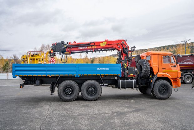 Бортовой с КМУ ИТ-200 (тросовый, люлька, бур) УСТ 5453 Камаз 43118 сп.м.