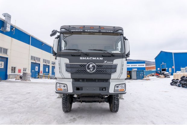Бортовой автомобиль УСТ 5453 с КМУ ИТ-150 SHACMAN (ШАКМАН) SX32586V385 (6х6)