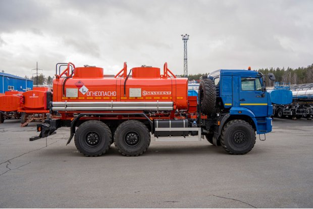 Автотопливозаправщик АТЗ-11-2 УСТ 5453 Камаз 43118