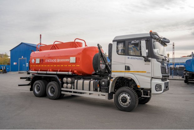 Автотопливозаправщик АТЗ-17-2, SHACMAN SX32586 6х6